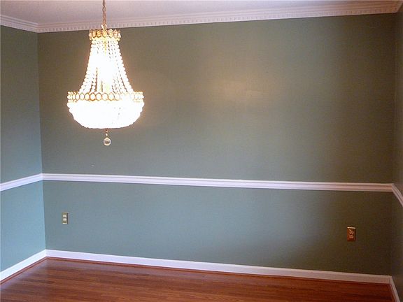 5th image of 1015 Ladys Ln