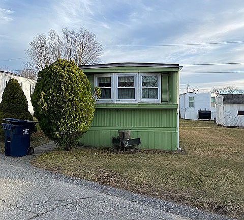 4th image of 20 Scotty Dr