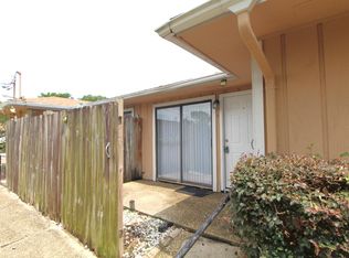 3398 Green Briar Cir APT D, Gulf Breeze, FL 32563