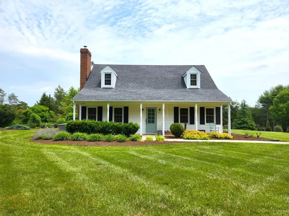 4557 Dearborn Rd, Evington, VA 24550