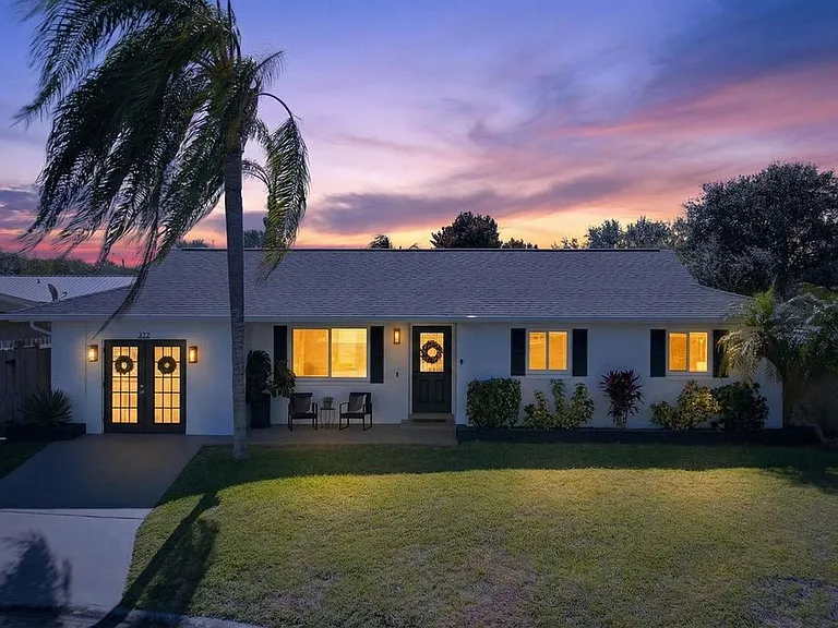 425 Via Valencia Ct — Photo 14