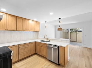 655 W 6th St APT A, Tustin, CA 92780