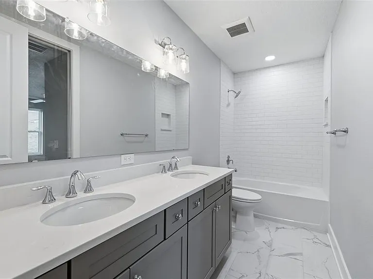 4208 W Carmen St #C — Photo 27