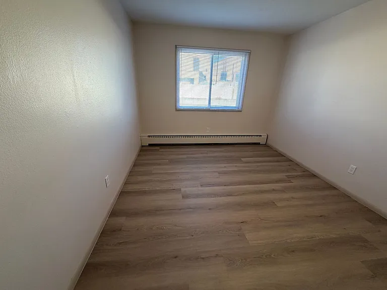 1674 Shawano Ave — Photo 36