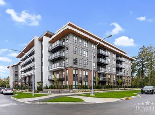 10425 147th St #302, Surrey, BC V3R3V6