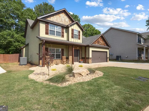 112 Flowing Meadows Dr, Kathleen, GA 31047