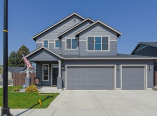 1816 NW 17th St, Battle Ground, WA