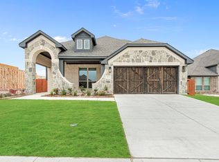 313 Resting Place Rd, Waxahachie, TX 75165