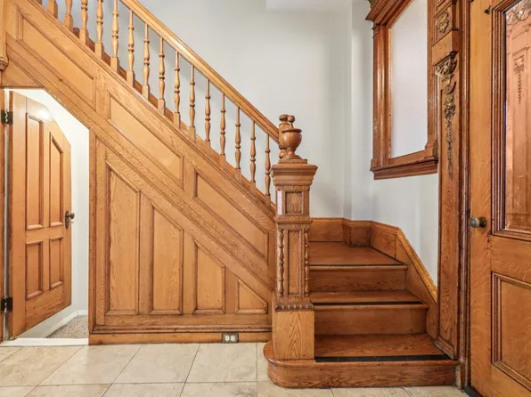 7722 Broadway image 10 of 47