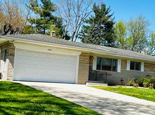 8226 Laura Lynne Ln, Indianapolis, IN