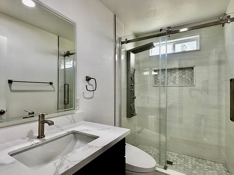 2602 1/2 W Borchard Ave — Photo 15