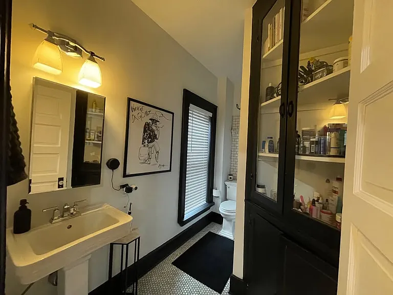 68 E Hubbard Ave #1 — Photo 6