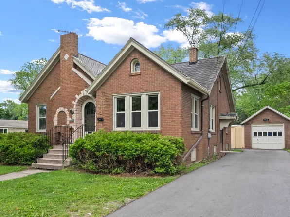 705 4th St, De Pere, WI 54115