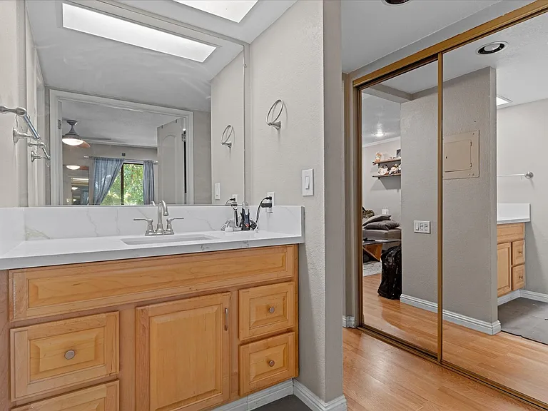 2440 Larkspur Ln #302 — Photo 11