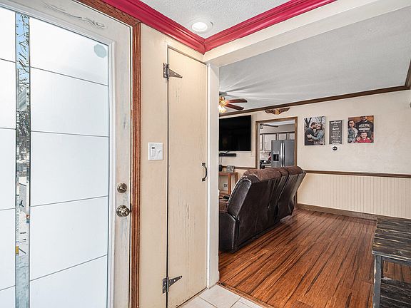 5th image of 203 1/2 Prospect Ave