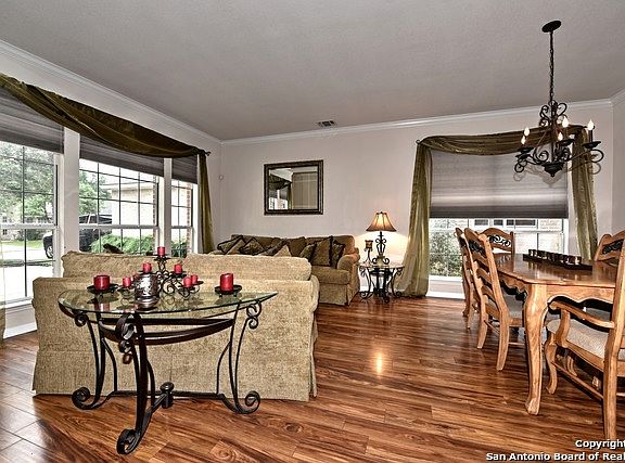 3rd image of 3035 Fall Valley Dr