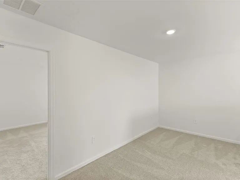 3362 Alexander Dr — Photo 12