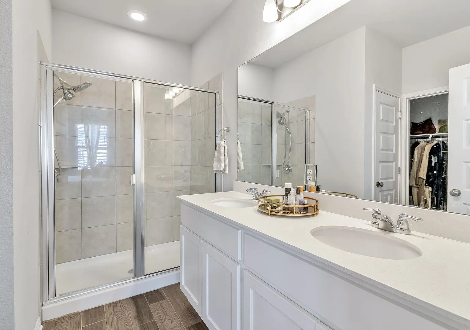 Stunning 3 bedroom, 2 bath home for lease! 112 Old Stagecoach Rd, Jarrell, TX — Photo 4