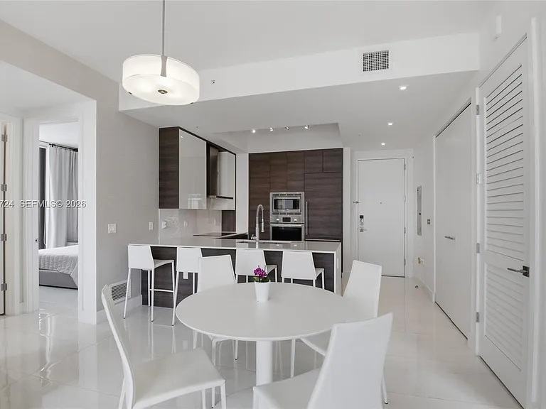 301 Altara Ave #LPH902 — Photo 13