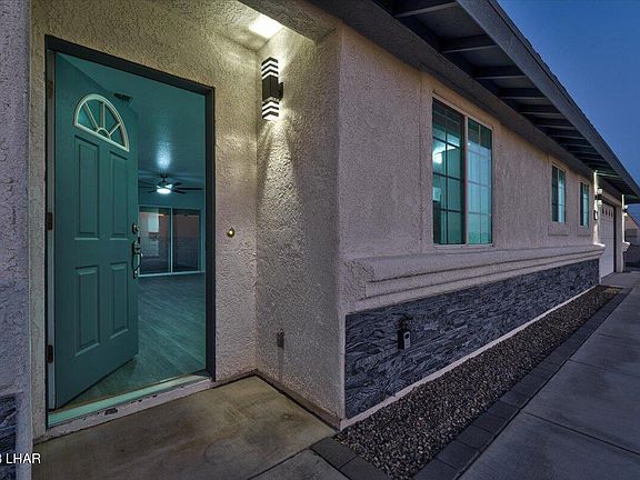 3rd image of 808 Canyon Dr