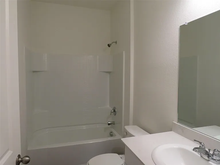 611 Delaware Ave — Photo 26