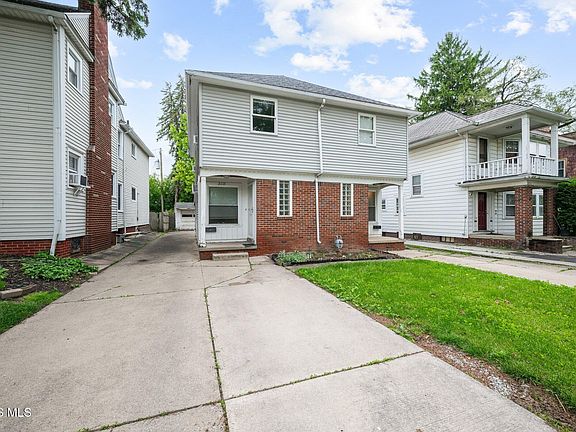 2nd image of 2115 Wyndhurst Rd