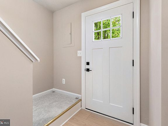 3rd image of 157 Equestrian Dr