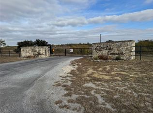 181 Lake Point Rd, Comanche, TX 76442