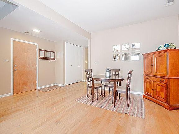2nd image of 3464 N Sheffield Ave #1N