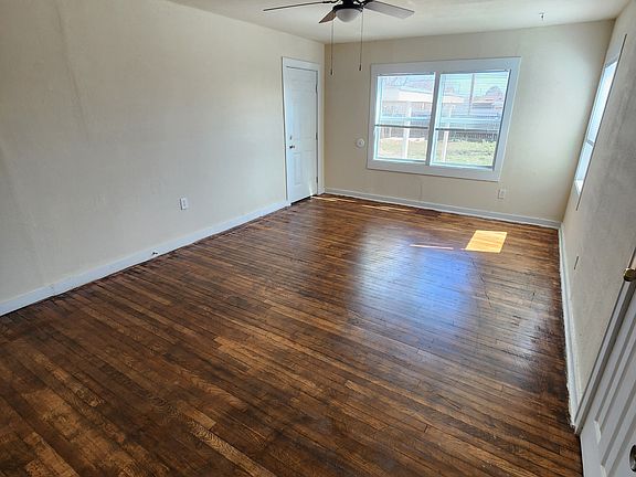 3rd image of 1232 Vine St