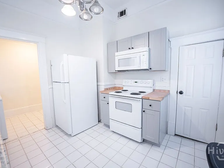 816 Drayton St #2B — Photo 10