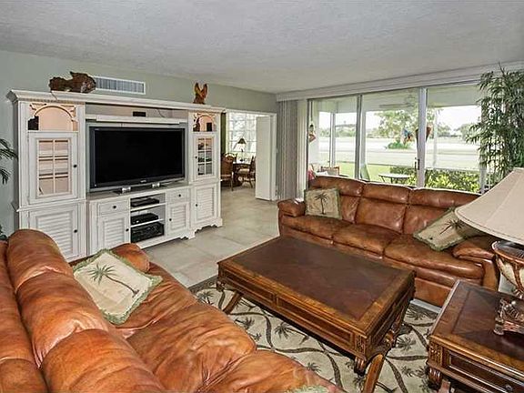 5th image of 804 Cypress Blvd APT 110