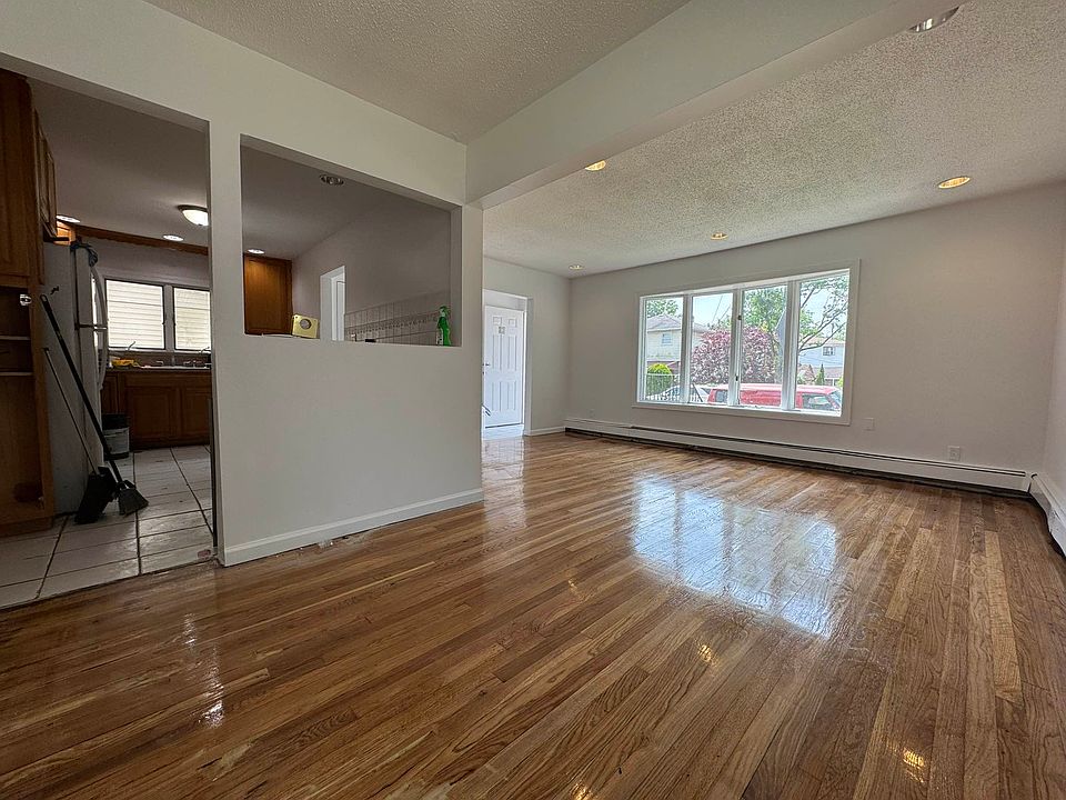 1st image of 178-33 131st Ave #1