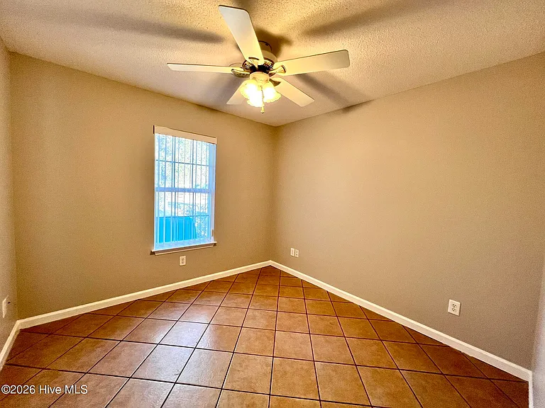 1006 Steeplechase Rd — Photo 15