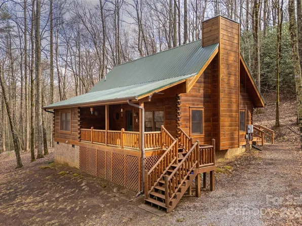 104 Willow Ln, Rosman, NC 28772