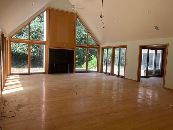 5th image of 7716 Crystal Springs Rd