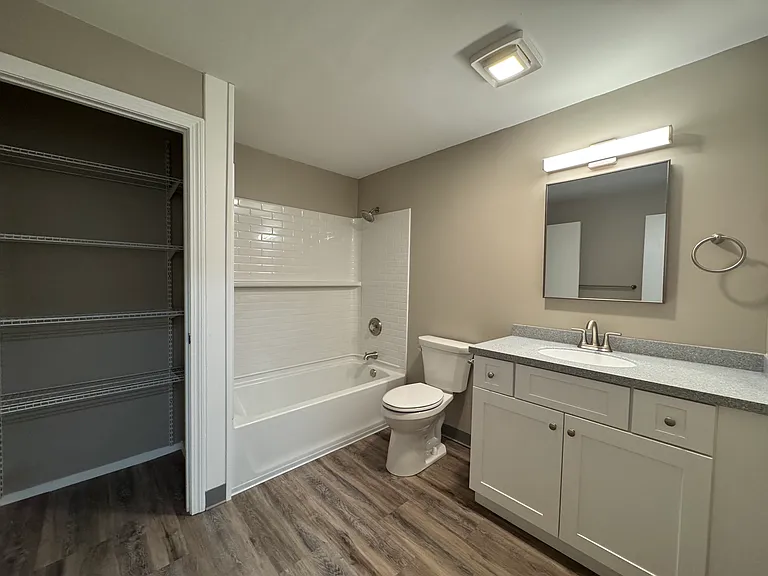 Milford Trails Apartments and Storage — Photo 41