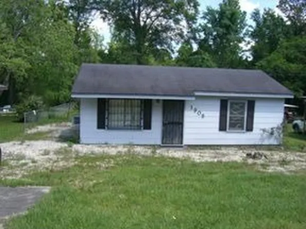 1906 Avenue F, Bogalusa, LA 70427