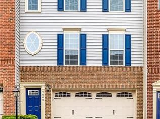 2002 Pointe View Dr, Mars, PA 16046