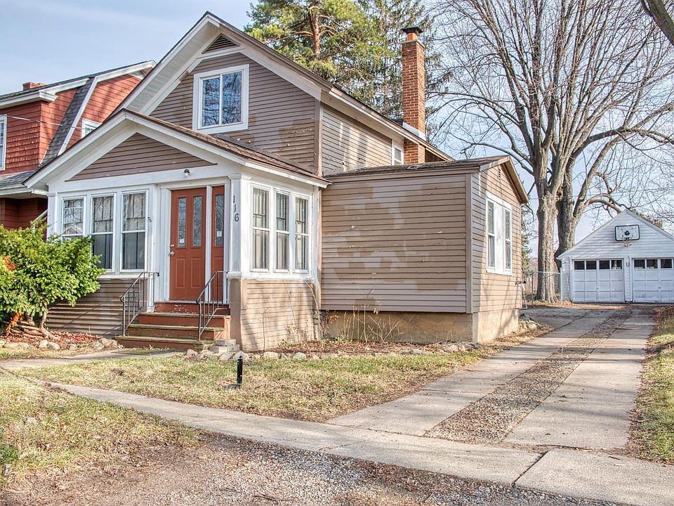 1st image of 116 N Shiawassee St