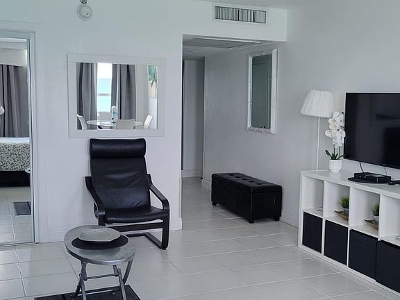 3rd image of 5445 Collins Ave APT 935