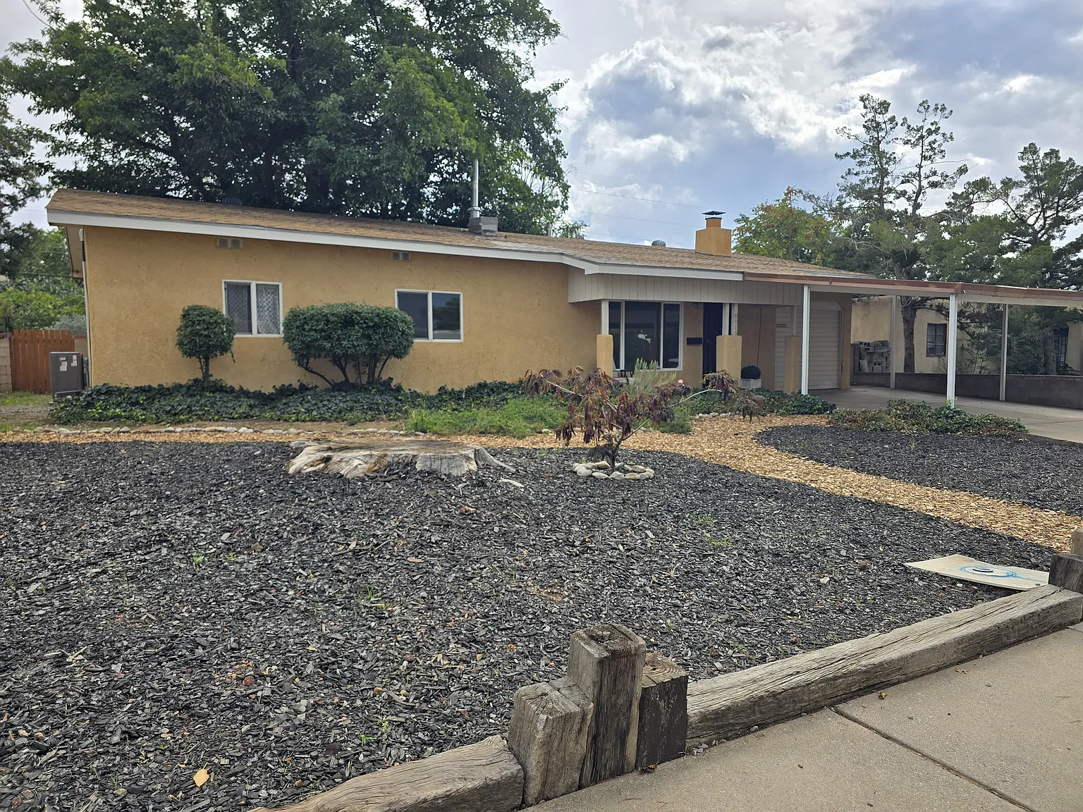 3 bed, 1360 sqft, $2,195 — Photo 1