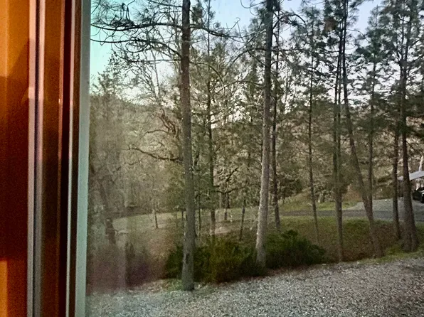 (undisclosed Address), Wolf Creek, OR 97497