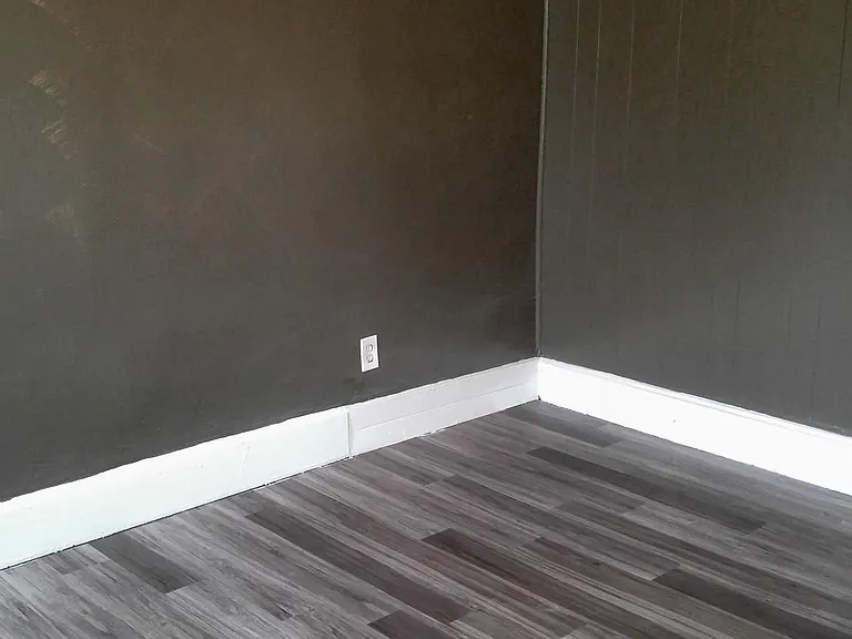 1724 Watson St — Photo 3