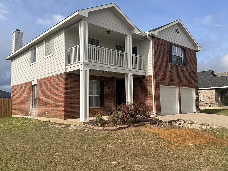502 Constellation Dr — Photo 2