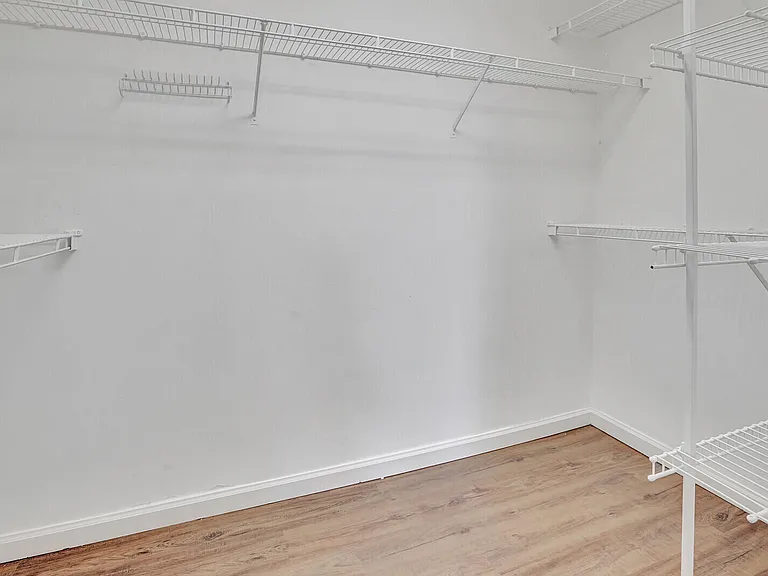 1022 Island Manor Dr — Photo 17
