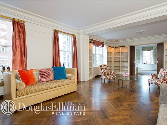 2nd image of 1155 Park Ave #5NW