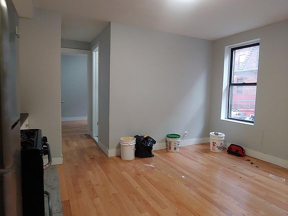3rd image of 214 E 168th St APT 6