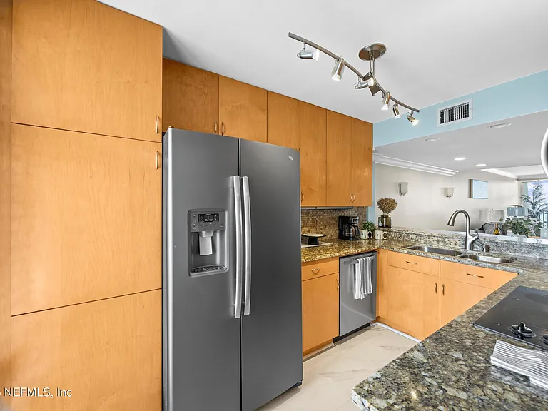 2100 Ocean Dr #Penthouse 2 — Photo 62