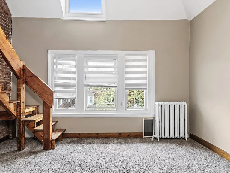 5027 Pine St #3F — Photo 8